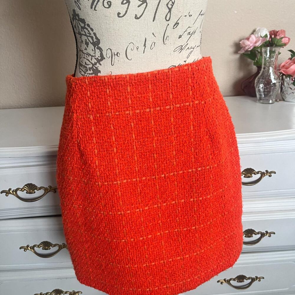 Shein tweed skirt excellent condtion - Picture 3 of 4